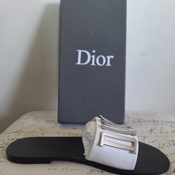 Dior Evolution White Leather Slide Flat Sandals Silver Metal Logo Size 8.5 - Picture 7 of 15